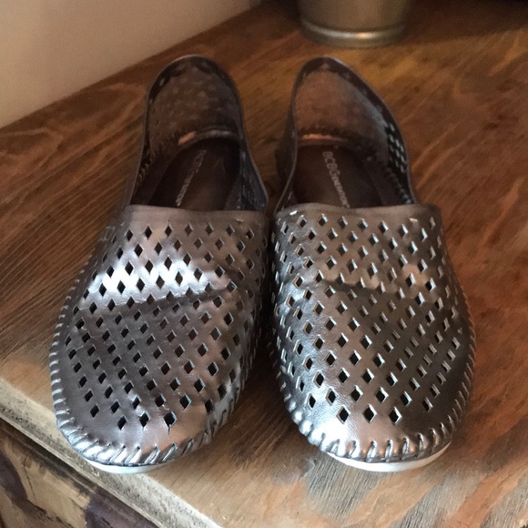 Moccasins - Picture 1 of 3